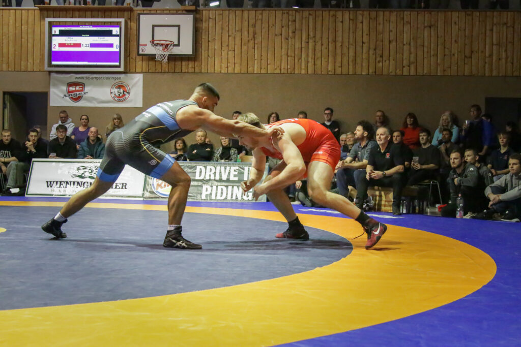 Angers Milan Andras Korcsog, hier vor einer Woche im Heimkampf gegen Unterföhring, erwartet am Samstag mutmaßlich ein internationales Spitzenduell ((C) Andreas Holthaus).